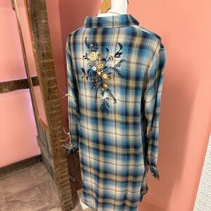 NWT! Plaid Button Shirt with Floral Embroidery